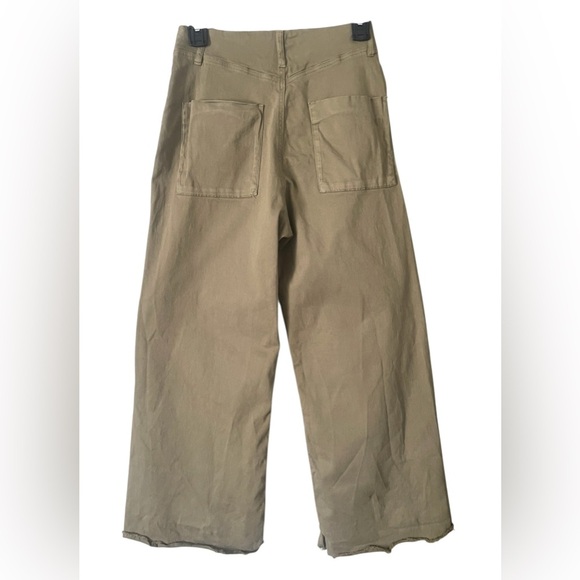 Zara Olive Green Cropped Flare Denim Jeans Raw Hem Size 02 High Waisted - Picture 2 of 8